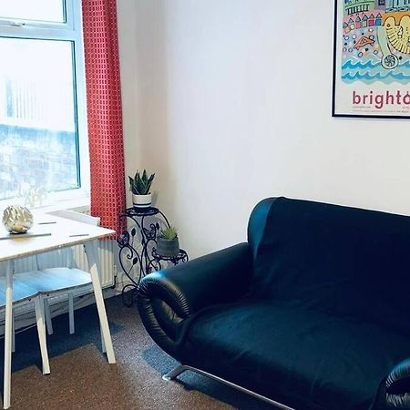 הוילה Comfortable Town House In Coventry City Centre מראה חיצוני תמונה